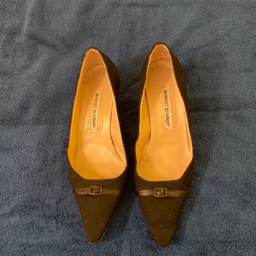 Manolo Blahnik Low Heels black